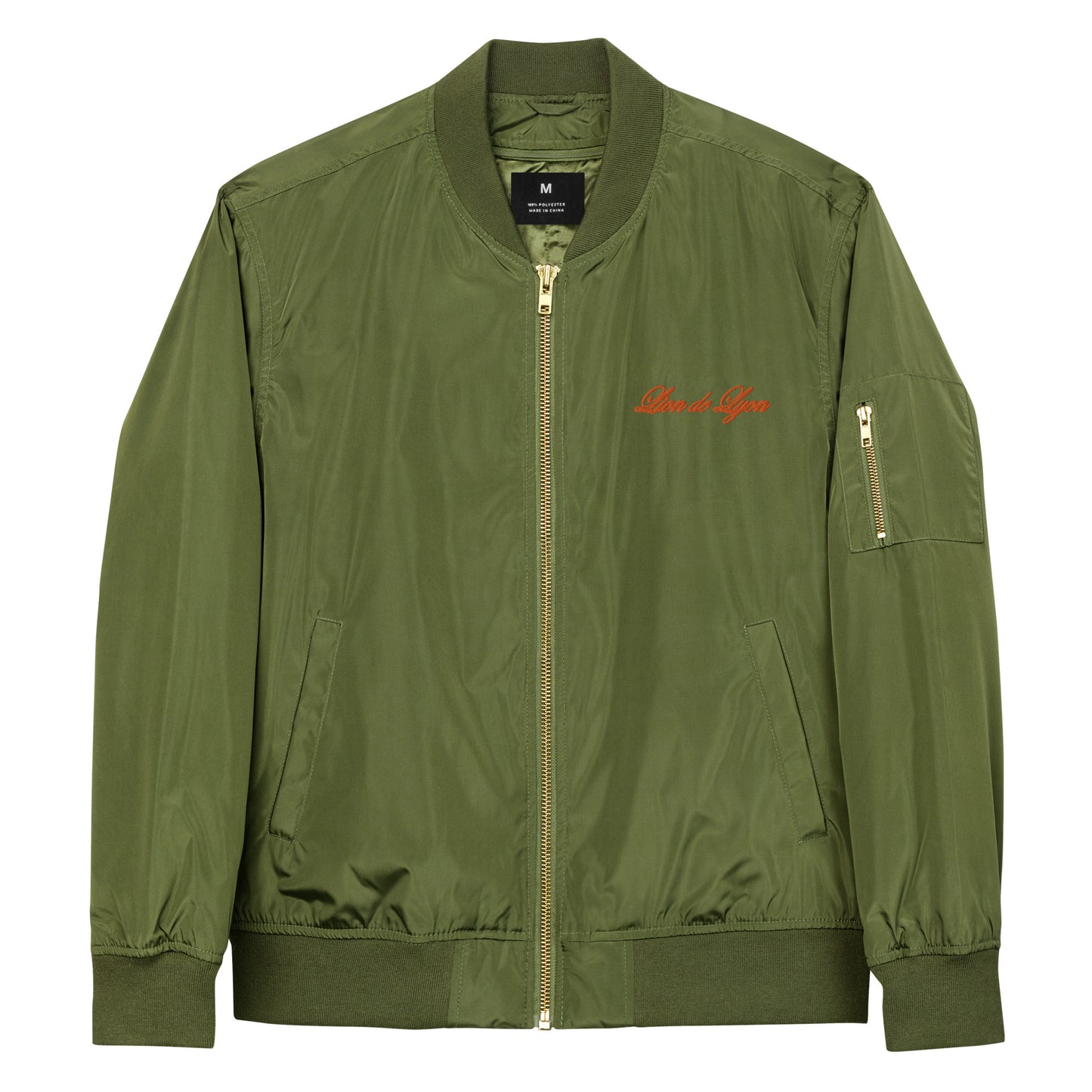 Premium bomber jacketYou can never go wrong with a classic bomber jacket, especially when it’s high quality and made of recycled materials. This versatile bomber jacket will complement m