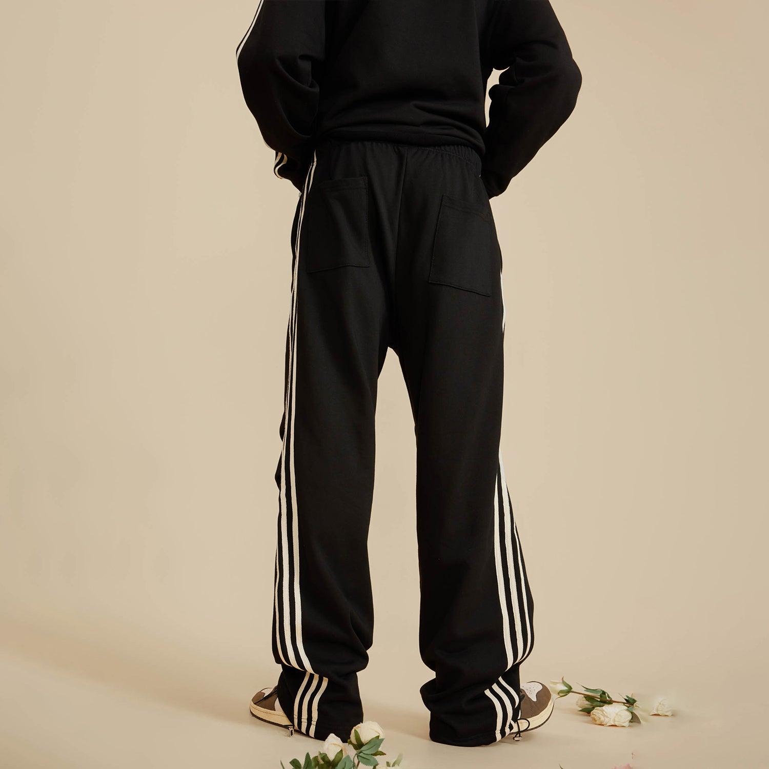 TRACKPANTS,MOQ1,Delivery days 5