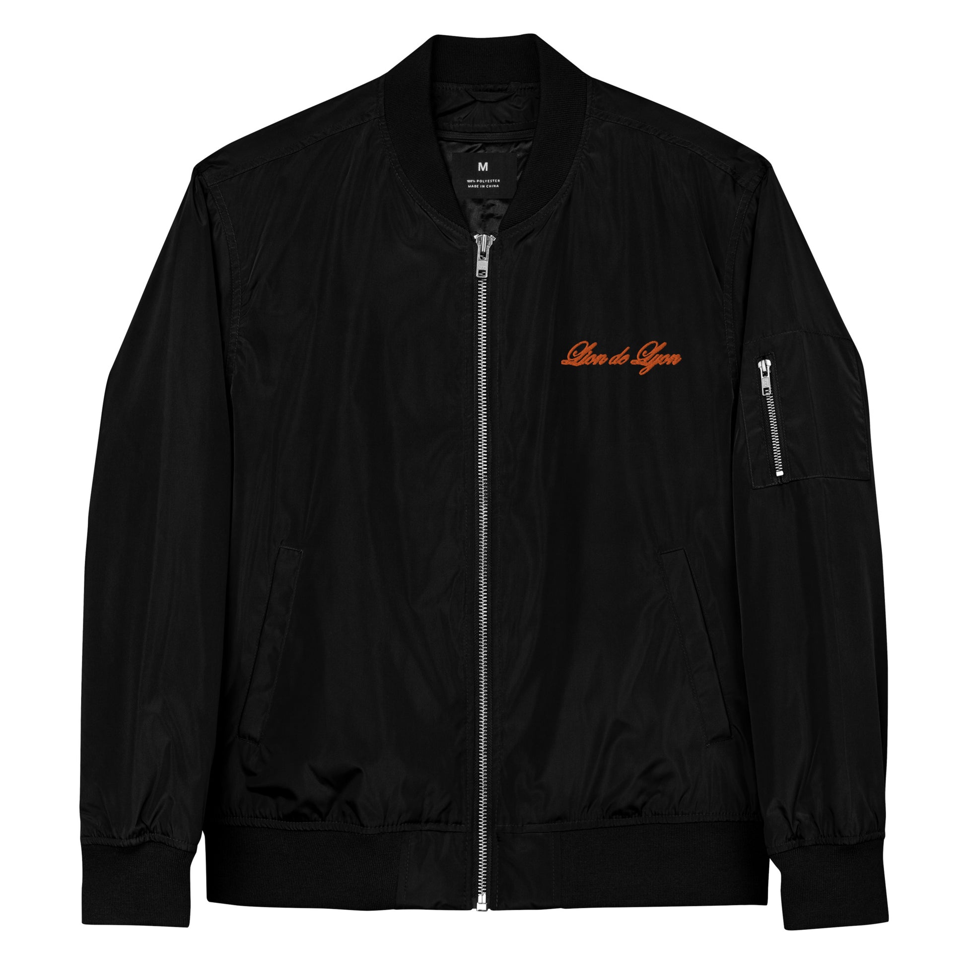 Premium bomber jacketYou can never go wrong with a classic bomber jacket, especially when it’s high quality and made of recycled materials. This versatile bomber jacket will complement m